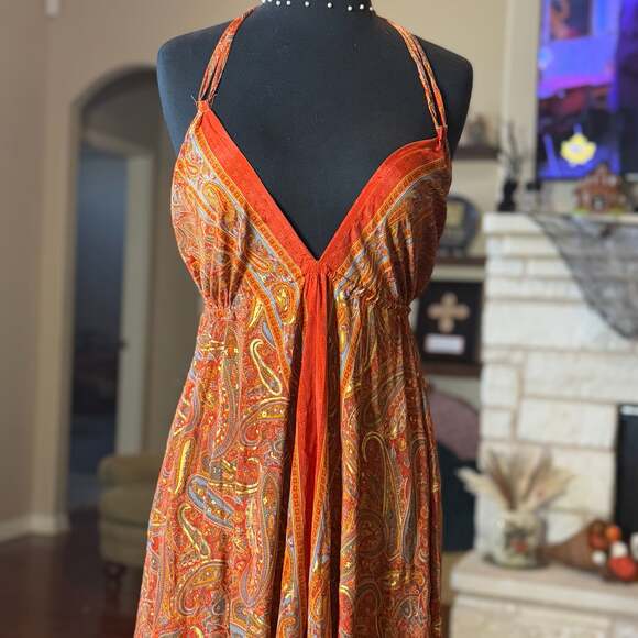 Orange silk touch paisley print backless maxi dress - Picture 1 of 6